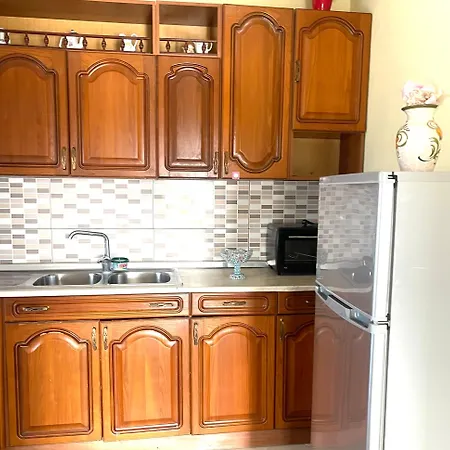 Daci House * Kamez